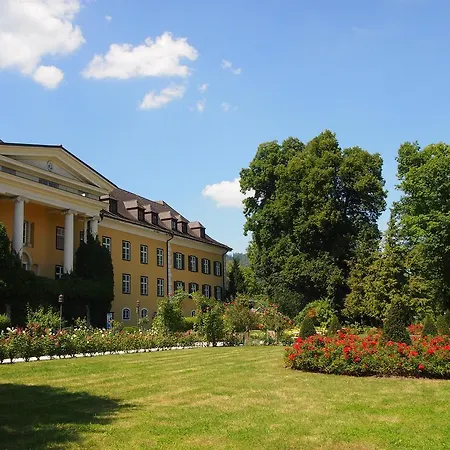 Schlosspark Am Traunsee Apartment *